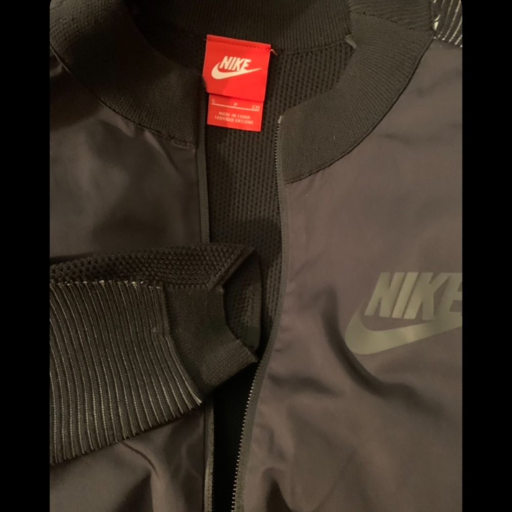 Nike varsity jacket - Picture 3 of 4